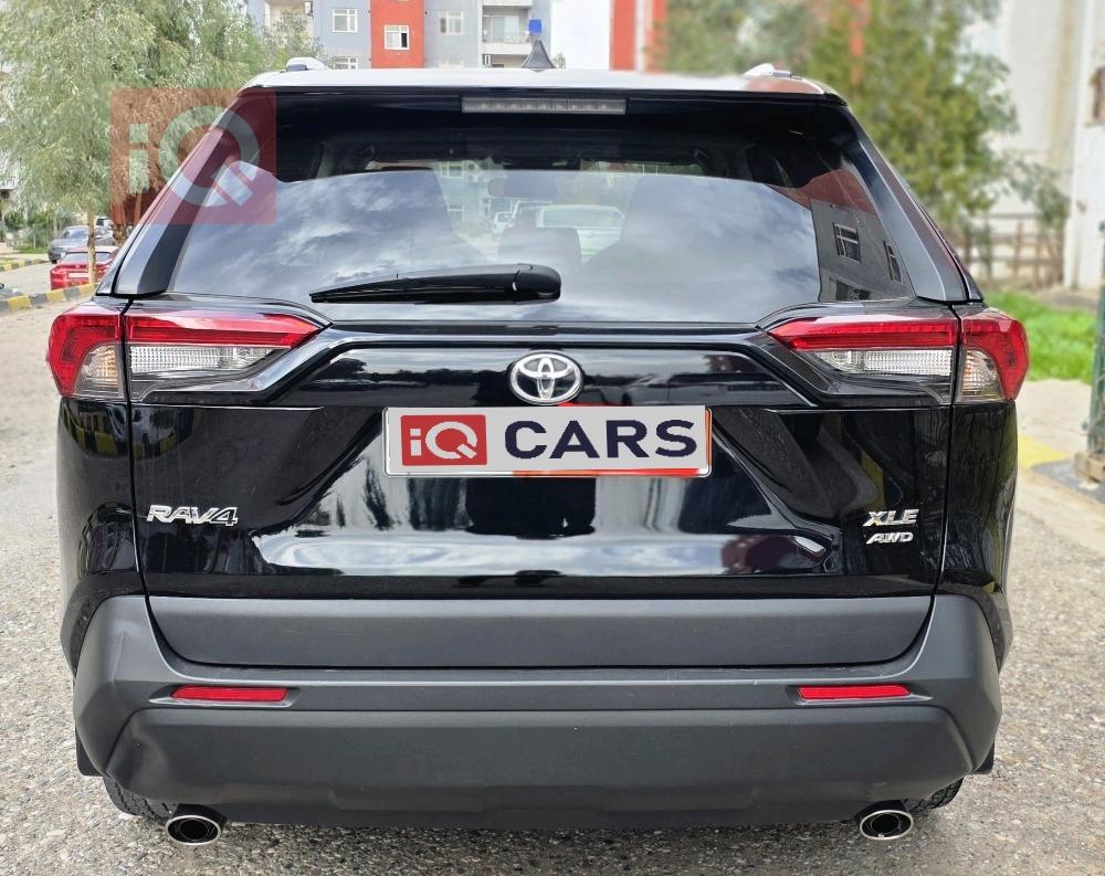 تويوتا راف 4